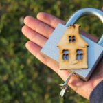 Smart ways to sell a shared home after a divorce and make it go smoothly