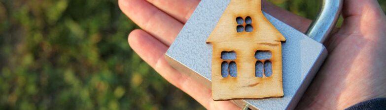 Smart ways to sell a shared home after a divorce and make it go smoothly